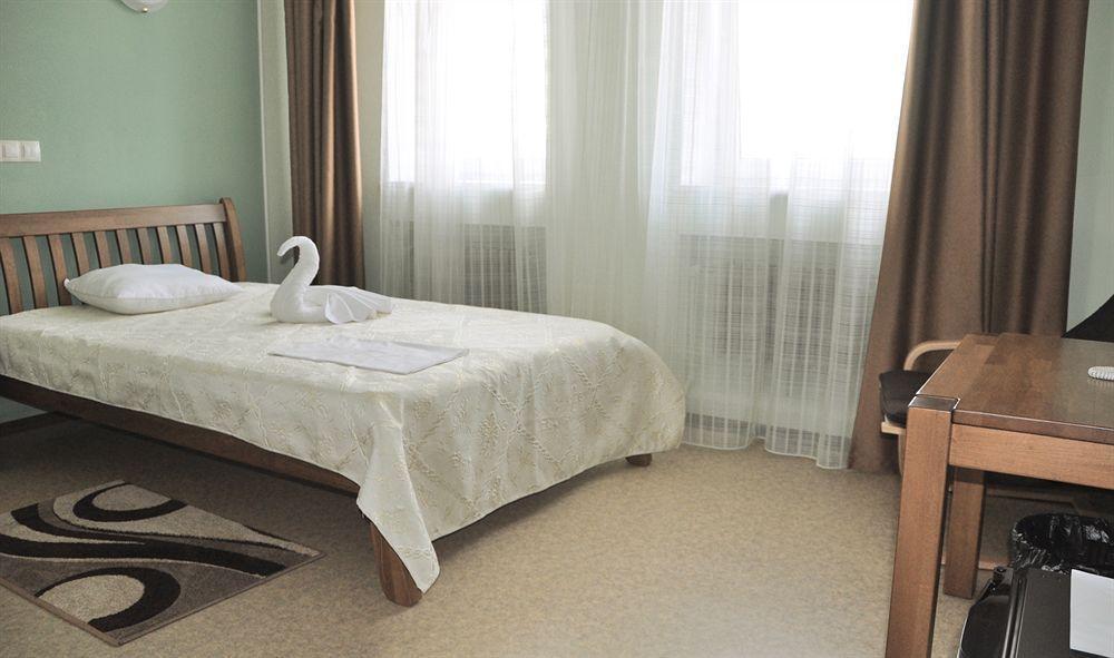 Hotel An-2 Kharkiv Extérieur photo