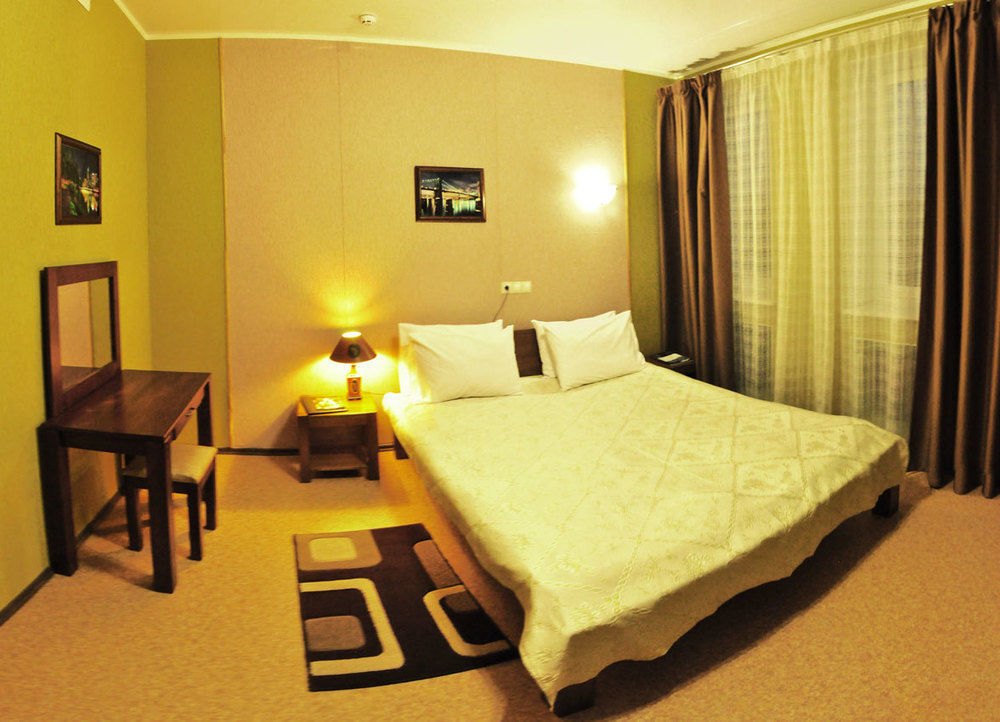 Hotel An-2 Kharkiv Extérieur photo