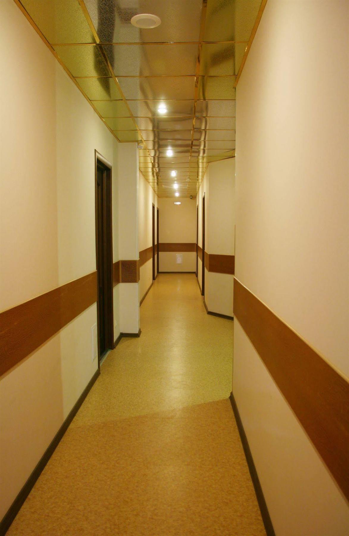 Hotel An-2 Kharkiv Extérieur photo