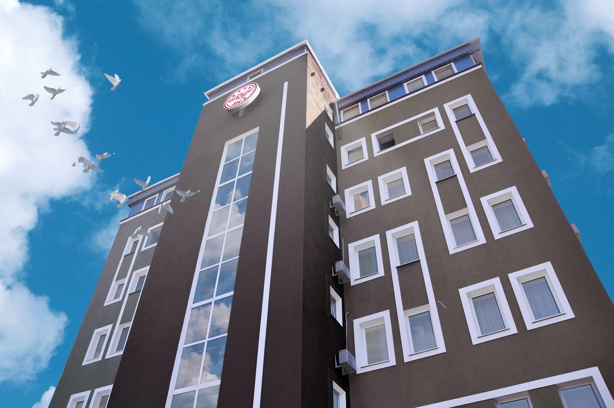 Hotel An-2 Kharkiv Extérieur photo